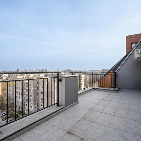 Daire Stylish 2br W/ Free Parking Near Lokomotiv Stadium Filibe